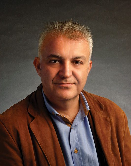 Ξένη στην Πατρίδα